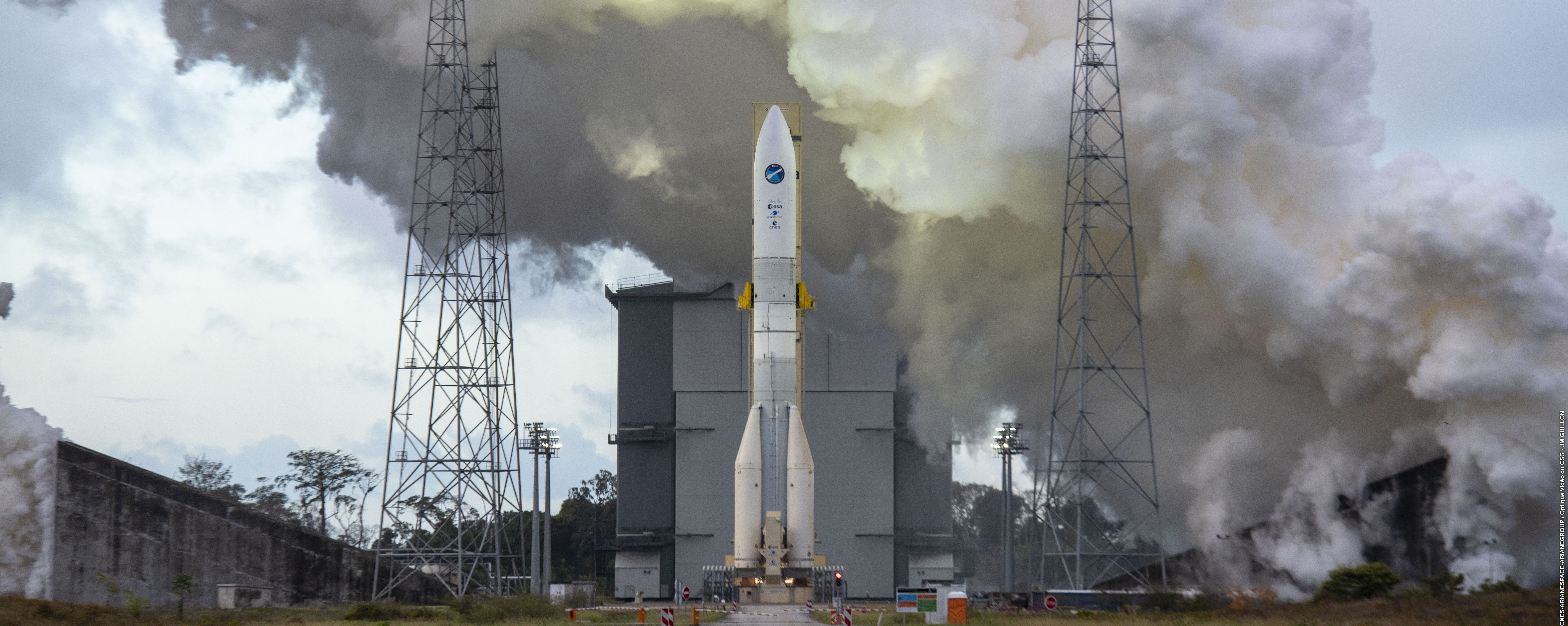 Des dirigeables à l'hélium pourraient bien transporter les futures pièces  d'Ariane 6 jusqu'à sa plateforme de lancement