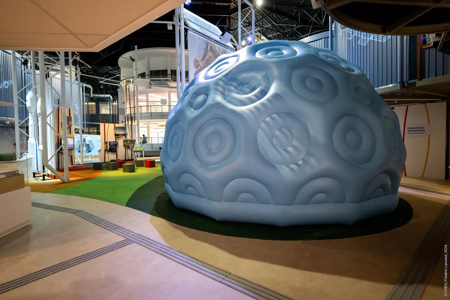 Le planétarium à Guyaspace Expérience.
