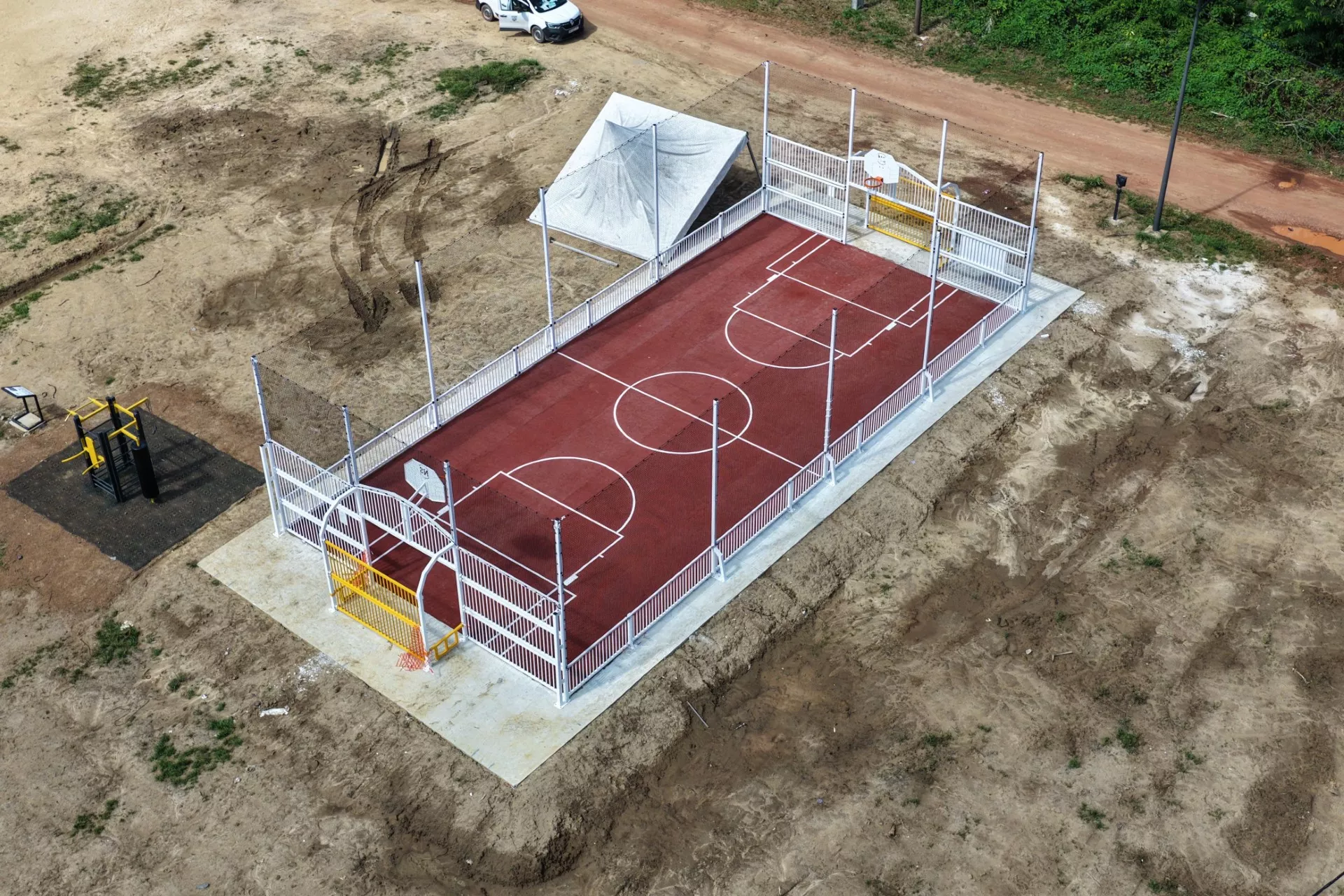 Plateau sportif de la Commune d’APATOU à NIOU KAMPOU.