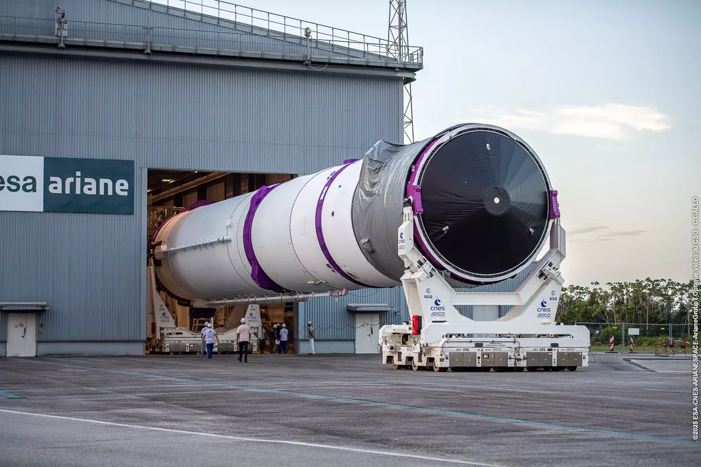 Transfert corps central Ariane 6 vers pas de tir